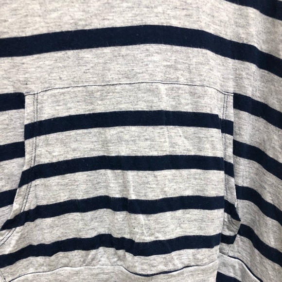 Stripped Top - Picture 3 of 4